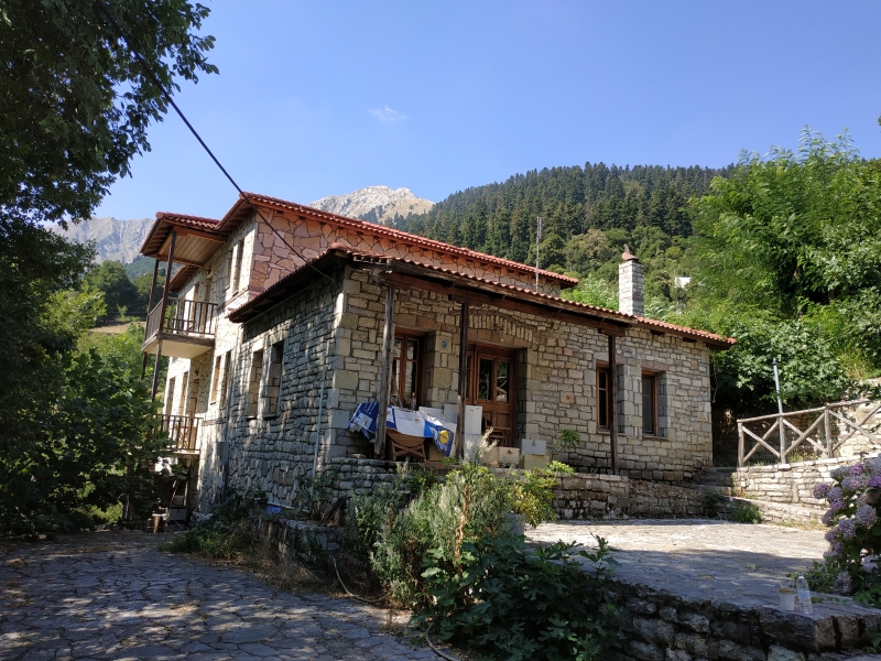 property-img